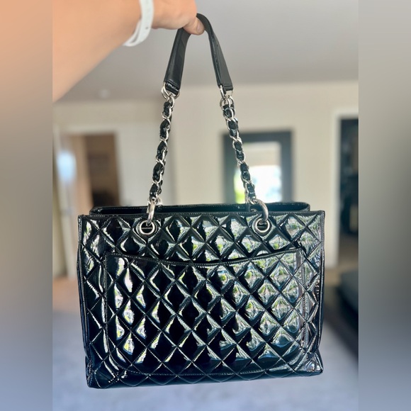 Chanel large tote bag - Picture 2 of 9